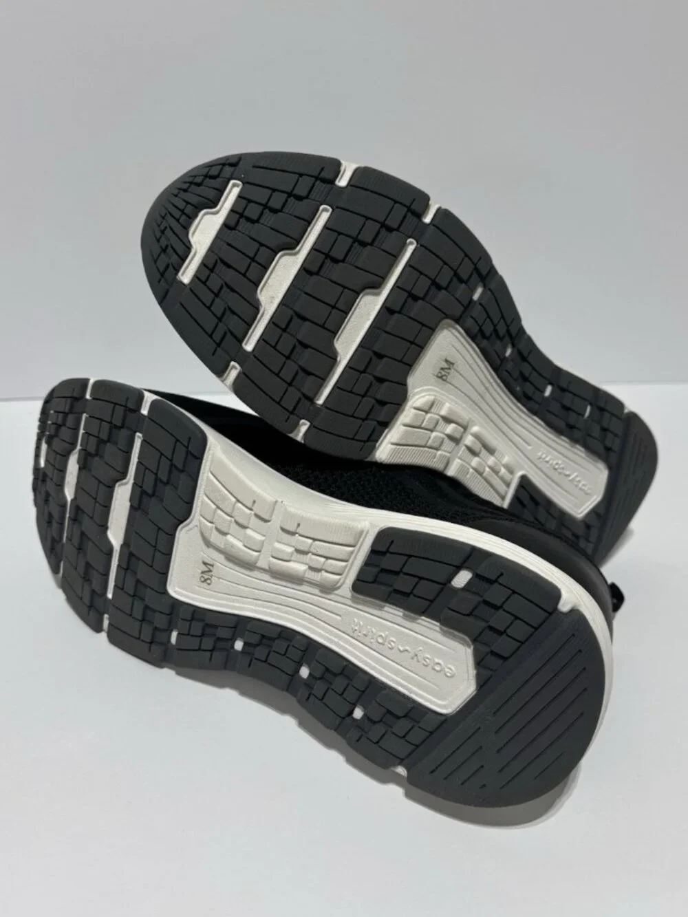 Easy Spirit Women’s Striver Black Slip-On Sneakers, Size 8 M